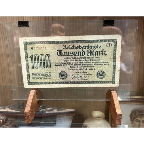 TWO GERMAN MARKS BANKNOTES IN FRAMES AND A PAIR OF MOUNTED GERMAN ADOLF ...