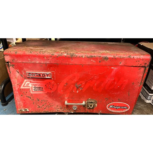 RED ENAMEL SNAP-ON DESKTOP TOOLBOX AND CONTENTS