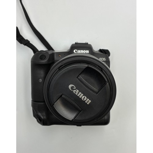 547 - CANON EOS R5 WITH A CANON RF 24-105MM F/4L IS USM LENS IN LOWERPRO CARRY CASE