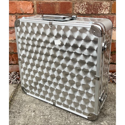775 - HARD SHELL TRAVEL CASE