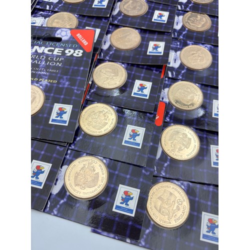 782 - UNOPENED OFFICIAL FRANCE 1998 WORLD CUP MEDALLION COLLECTION BINDER WITH COMPLETE MEDALLIONS IN BLIS... 