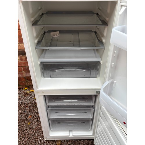 55 - HOOVER A CLASS+ FRIDGE FREEZER