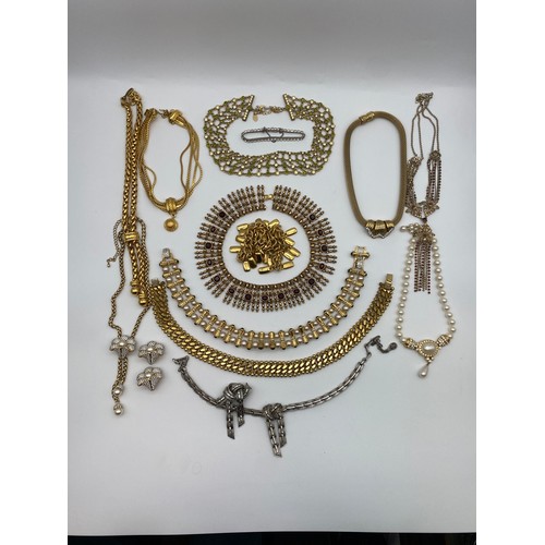 527 - GOOD SELECTION OF COSTUME JEWELLERY NECKLACES, PAVE SET NECKLACE AND EARRINGS