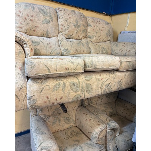 28 - G PLAN OATMEAL FLORAL FABRIC SOFA SUITE