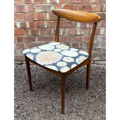 37 - GREAVES & THOMAS TEAK EXTENDING DINING TABLE WITH FOUR CHAIRS