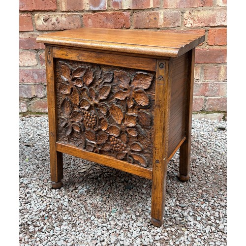 8 - CARVED VINE AND BERRY STORAGE BOX