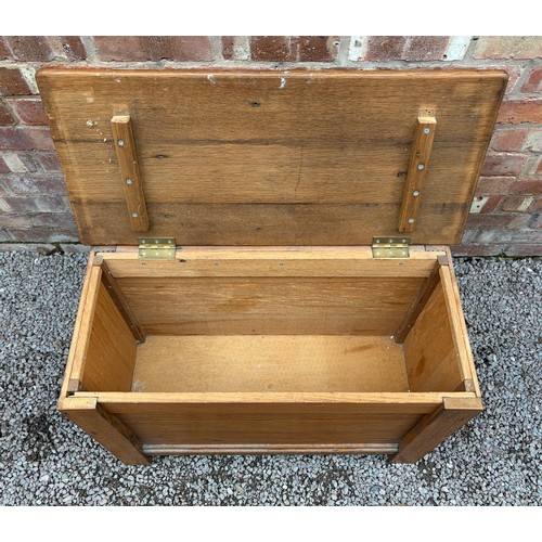 4 - OAK BLANKET BOX