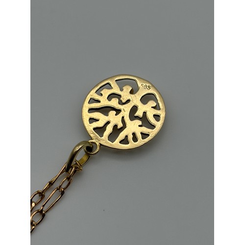 476 - 585 14CT TREE OF LIFE ROUND PENDANT ON ROSE GOLD FIGARO CHAIN 4G OVERALL.