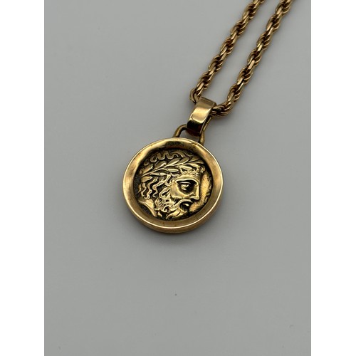 475 - 585 14CT DOUBLE SIDED ROUND FALCON HEAD PENDANT ON ROPE TWIST CHAIN WITH CLAW FASTENER 17.5G