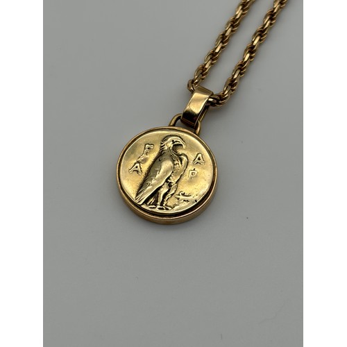 475 - 585 14CT DOUBLE SIDED ROUND FALCON HEAD PENDANT ON ROPE TWIST CHAIN WITH CLAW FASTENER 17.5G