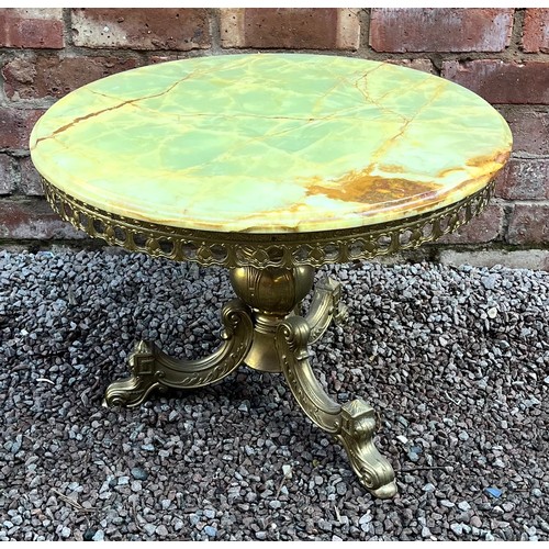 70 - GREEN ONYX CIRCULAR LOW TABLE ON GILT METAL PEDESTALTRIPOD BASE