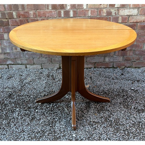 62 - NATHAN TEAK CIRCULAR PEDESTAL TABLE