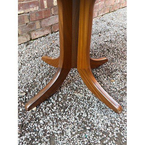 62 - NATHAN TEAK CIRCULAR PEDESTAL TABLE