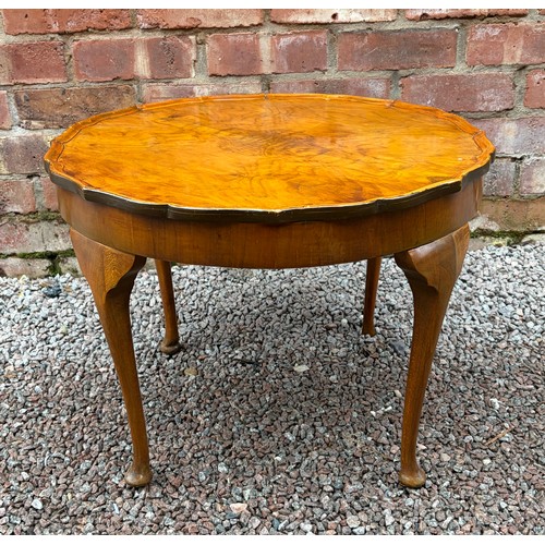 113 - WALNUT 'PIE CRUST' CIRCULAR OCCASIONAL TABLE