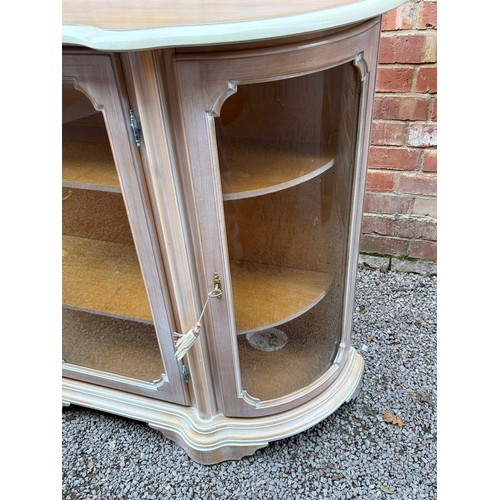 71 - REPRODUCTION VICTORIAN STYLE BLEACHED ASH GLAZED CREDENZA/SIDE CABINET
