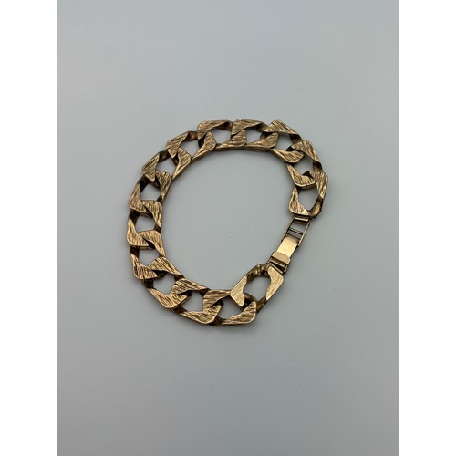 508 - 9CT GOLD TEXTURED BARK BROAD FLAT LINK BRACELET 38.7G