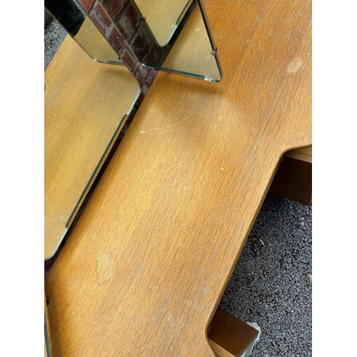 110 - EG GPLAN CHINESE WHITE TRIPLE MIRROR DRESSING TABLE