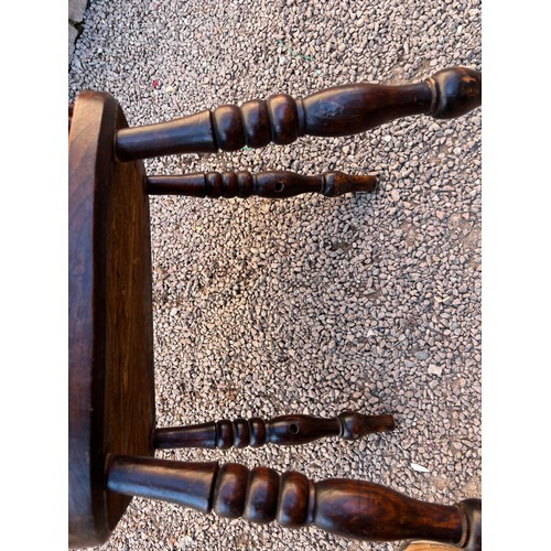 92 - 19TH CENTURY ELM WINDSOR ARMCHAIR (STRETCHERS MISSING)