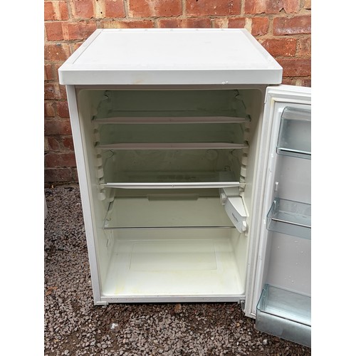 40 - MIELE LARDER REFRIGERATOR