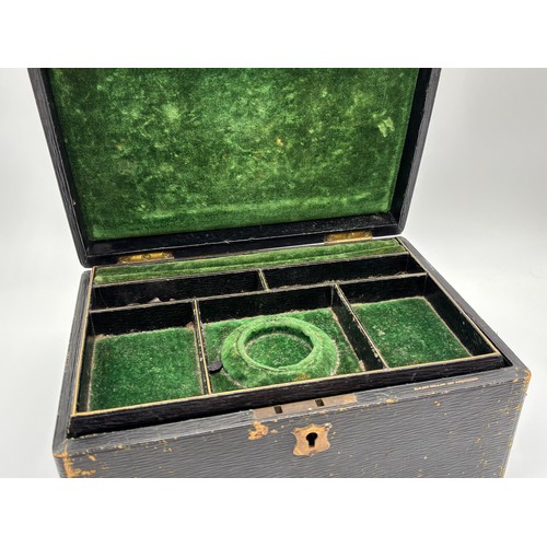 562 - VICTORIAN BLACK LEATHER JEWELLERY BOX