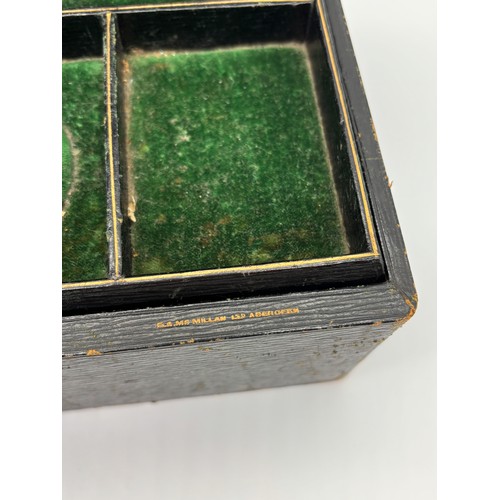 562 - VICTORIAN BLACK LEATHER JEWELLERY BOX