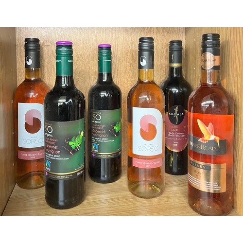 SELECTION OF ROSE AND MERLOT WINES