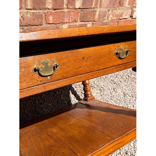 19 - OAK COFFEE TABLE WITH DRAWERS