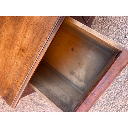 10 - 18TH CENTURY STYLE WALNUT TRIPLE DRAWER SIDE TABLE