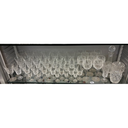 437 - SHELF OF WATERFORD CRYSTAL 'LISMORE' GRADUATED DRINKING GLASSES INC. HOCKS, DECANTER AND VASE