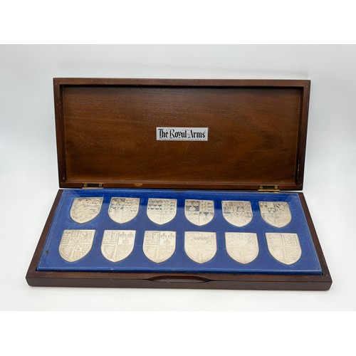 553 - CASED THE ROYAL ARMS LIMITED EDITION SILVER INGOT COLLECTION (48G EACH)