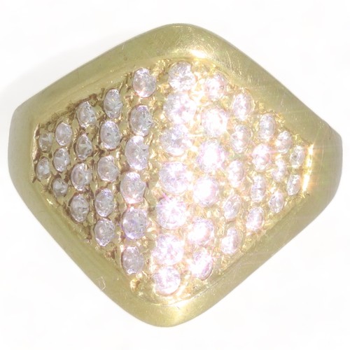 183 - A 14ct gold cubic zirconia dress ring.
Hallmarks for London.
Ring size R1/2. 5.6gms.