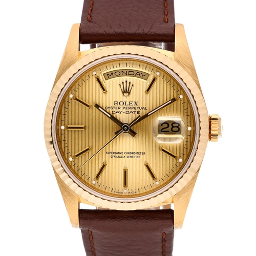 165 - ROLEX DAY-DATE LEATHER STRAP YELLOW GOLD -18238

BRAND	Rolex
MODEL	Day-Date
MODEL NUMBER	18238
MOVEM... 