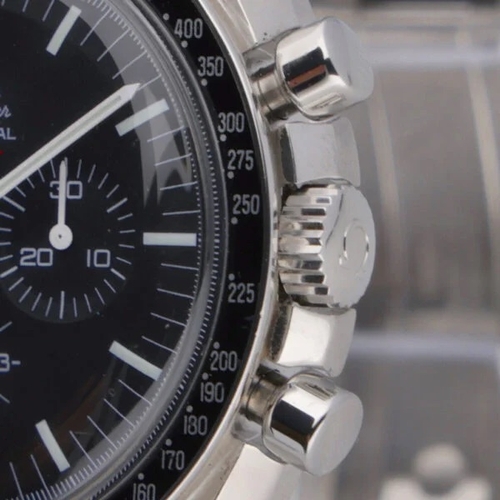 167 - OMEGA SPEEDMASTER MOONWATCH + BOX AND PAPERS
BRAND	Omega
MODEL	Apollo 11
WARRANTY	2 Year Warranty
MO... 