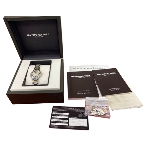 254 - Raymond Weil Geneve 5229 Diamond Dial Full Box And Papers 
Bi Metal Strap 
Stainless Steel 
50 Meter... 