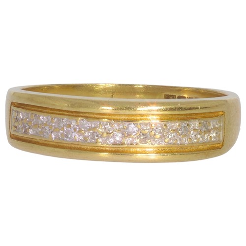 9ct gold diamond half eternity ring. Set with brilliant cut diamonds of 0.10ct total, assessed as H/I colour, SI2/I1 clarity. Ring size O. Weight 2.6g. Hallmarked London. Good, wearable condition.