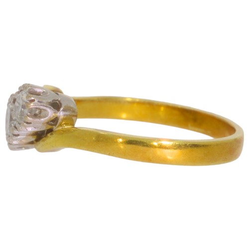 20 - 18ct gold diamond three stone ring. Set with three brilliant cut diamonds of 0.70ct total calculated... 