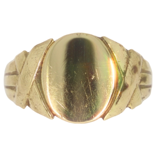 89 - 9ct Yellow Gold Signet Ring 3.1 Grams Finger Size U