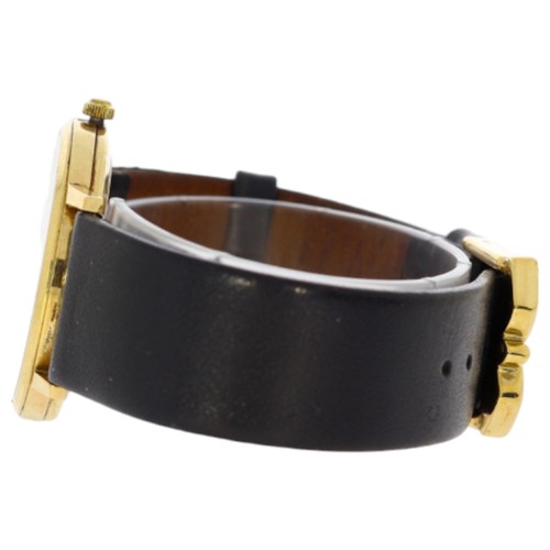 271 - Rotary 4745 
9ct Gold Casing 
Black Leather Strap With Gold Buckle 
33mm 
Date Indicator