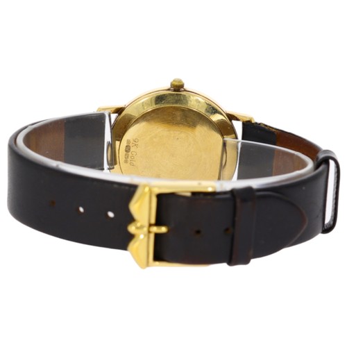 101 - Rotary 4745 
9ct Gold Casing 
Black Leather Strap With Gold Buckle 
33mm 
Date Indicator