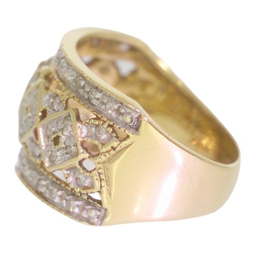 52 - 9ct gold diamond dress ring. Set with brilliant cut diamonds of 0.25ct total calculated weight, asse... 