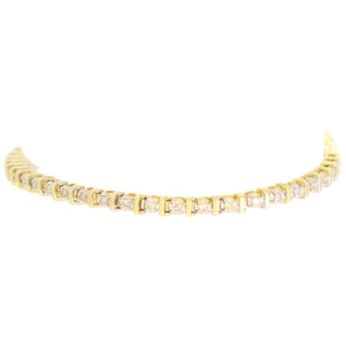 57 - 9ct gold diamond tennis bracelet. Set with brilliant cut diamonds of 1.00ct calculated weight, asses... 