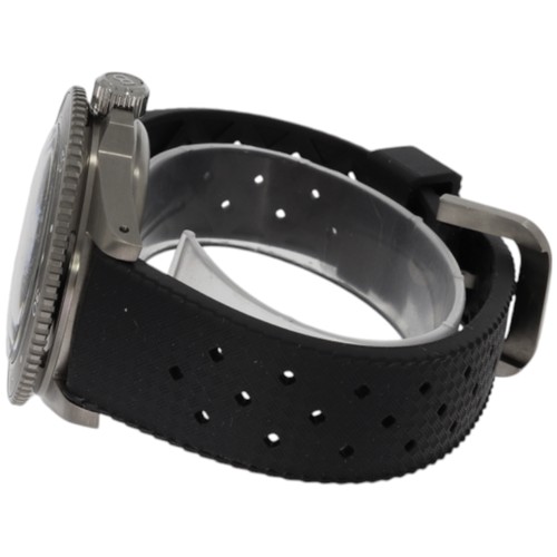 10 - Baltic AQUASCAPHE TITANIUM BLACK 

Case material: Titanium
Case weight: 55g
Case diameter: 41mm
Lug ... 