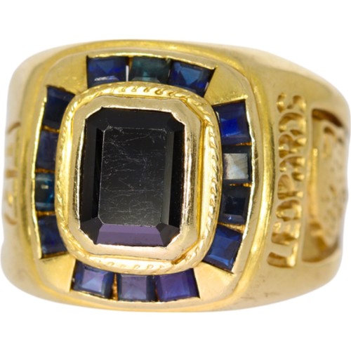 113 - 14ct gold sapphire college ring 8.7 Grams. Set with mixed cut sapphires. Size T. Weight 8.7 Grams. S... 