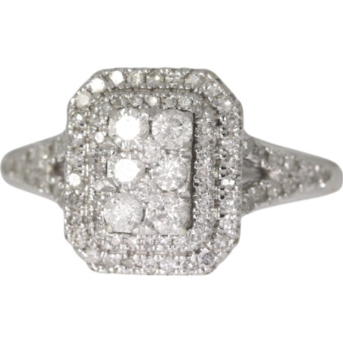 172 - 9ct white gold diamond cluster ring. Set with brilliant cut diamonds of 0.50ct total calculated weig... 