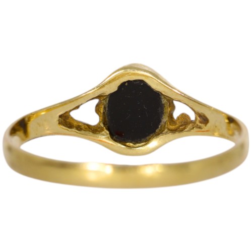 183 - 9ct yellow gold and black onyx signet style ring size J 1/2, 1g.