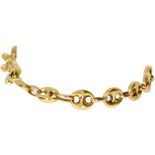 197 - 9ct yellow gold gucci style link bracelet. 6.11 grams 8 inch