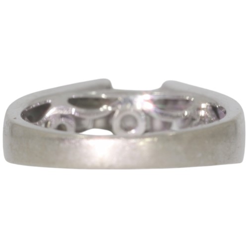 287 - White metal ring stamped and tested as 14ct. 7g total weight. diamond t.w.= 1ct assessed colour -I. ... 