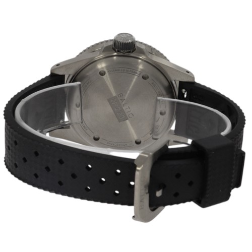 6 - Baltic Aquascaphe
Titanium
41mm
Automatic Miyota 9039
300m 30ATM
Box And Papers
Like New From Baltic