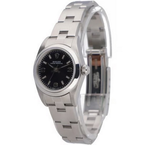 46 - A timeless ladies' Rolex Oyster Perpetual automatic wristwatch, reference 76080,
manufactured in 199... 
