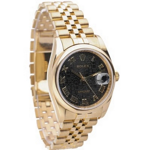 52 - A striking Rolex Datejust automatic wristwatch, reference 116208,
manufactured in 2004. This luxurio... 